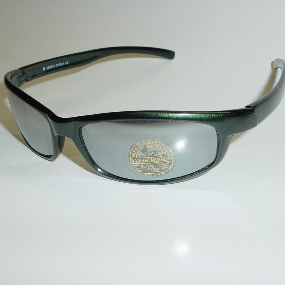 NWT VtgSports 90's wrap around w/ 8 base curve smoke mirror lens sunglasses